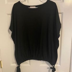 Black short sleeve black.sweater